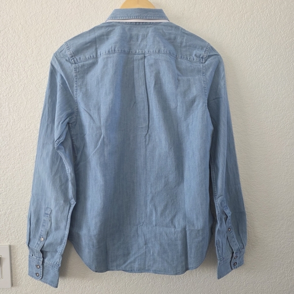 Untuckit Chambray Alleanza Blue Denim Shirt 2 NEW - Picture 2 of 8